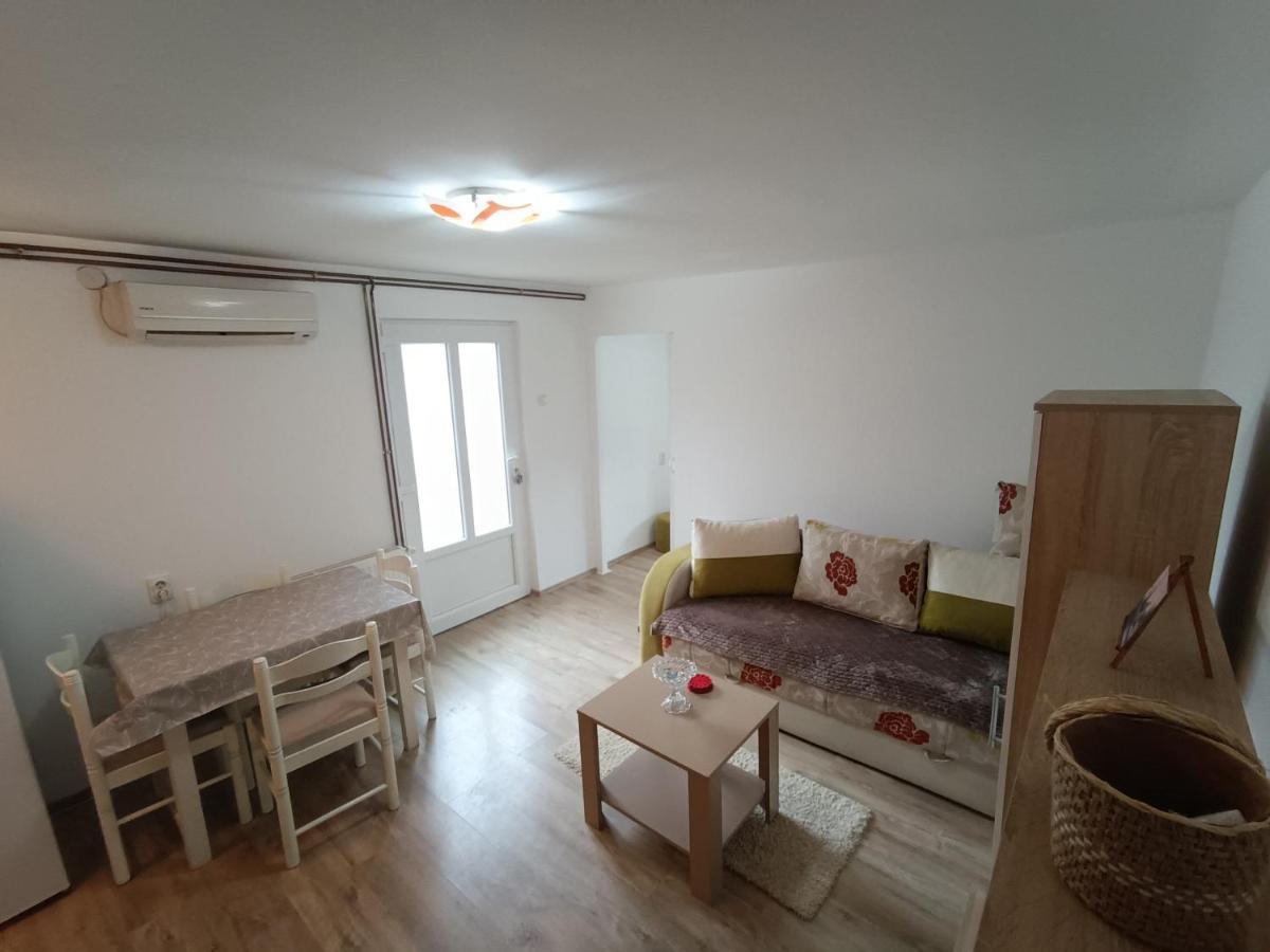노비사드 M&V House 아파트 외부 사진